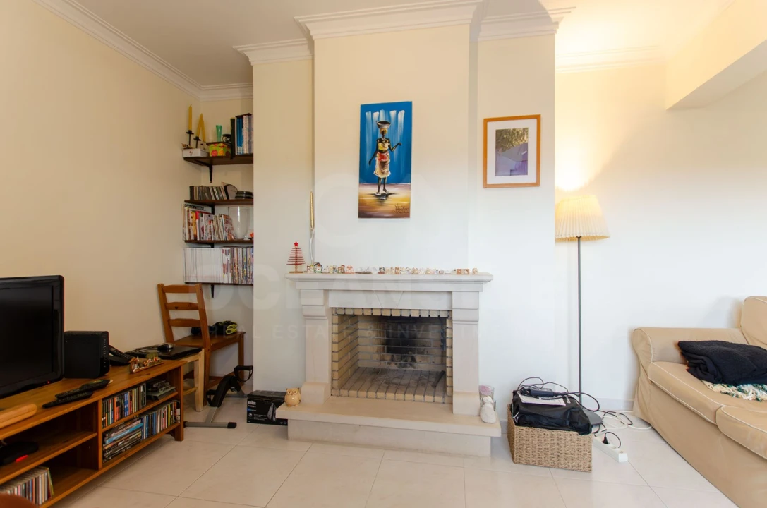 Apartamento T2 para Venda em Cacém e São Marcos Foto 2