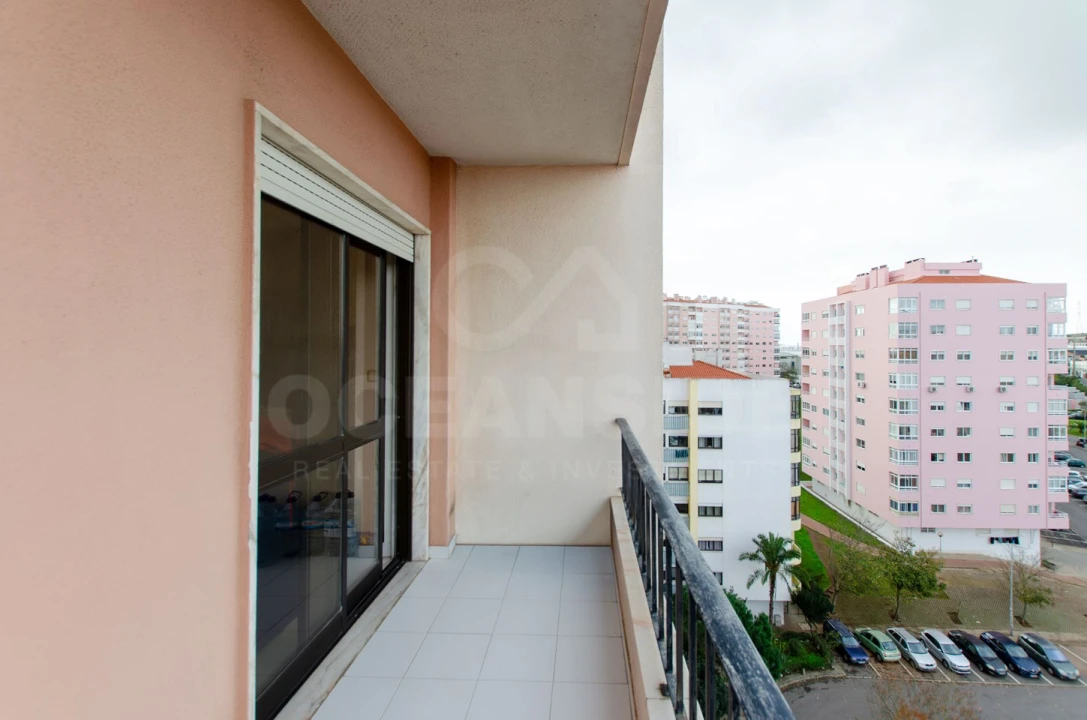 Apartamento T2 para Venda em Cacém e São Marcos Foto 28