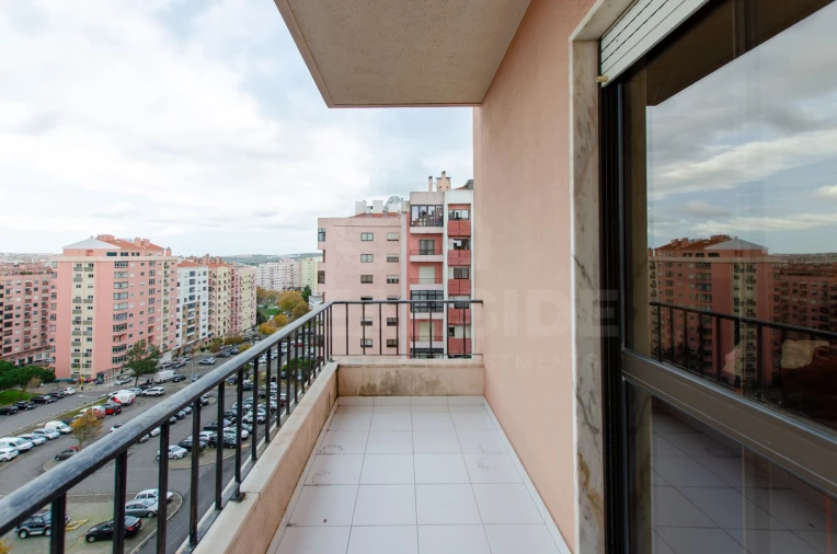 Apartamento T2 para Venda em Cacém e São Marcos Foto 26