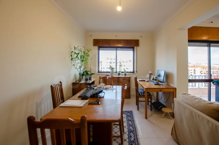 Apartamento T2 para Venda em Cacém e São Marcos Foto 7