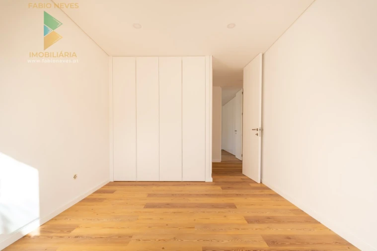 Moradia T3 para Venda em Aguiã Foto 6