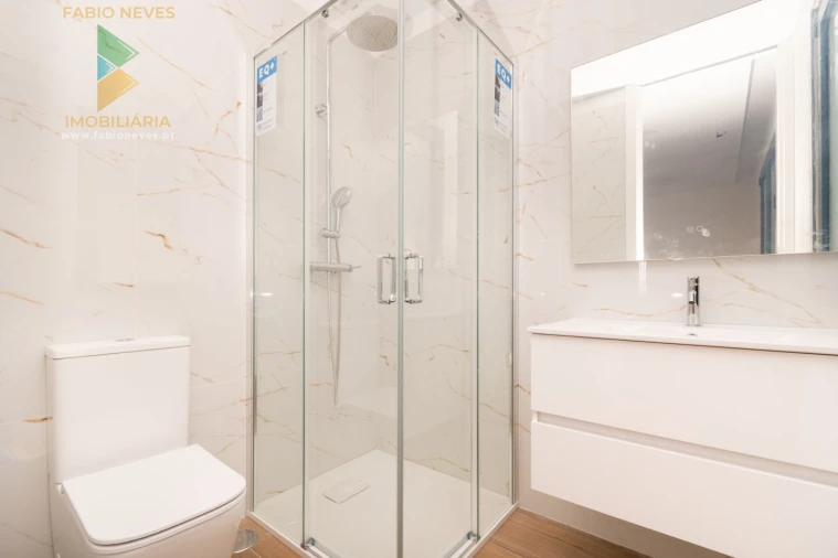 Moradia T3 para Venda em Aguiã Foto 9