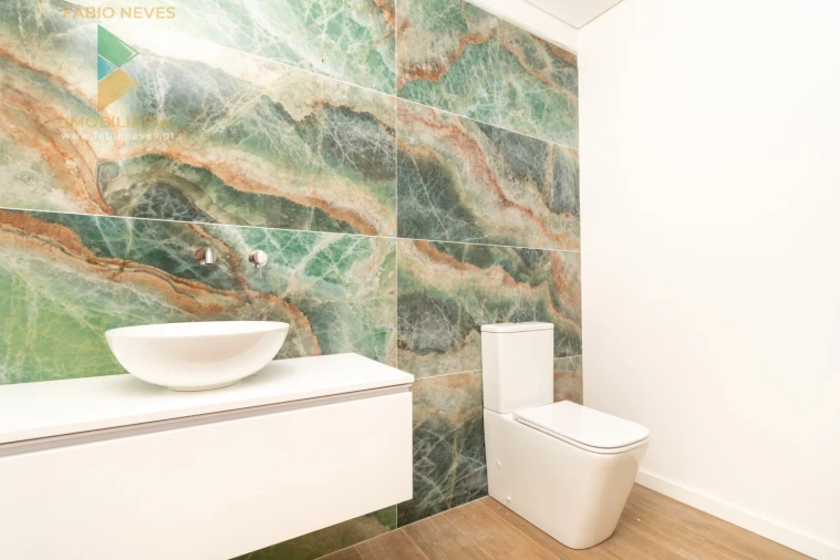 Moradia T3 para Venda em Aguiã Foto 18