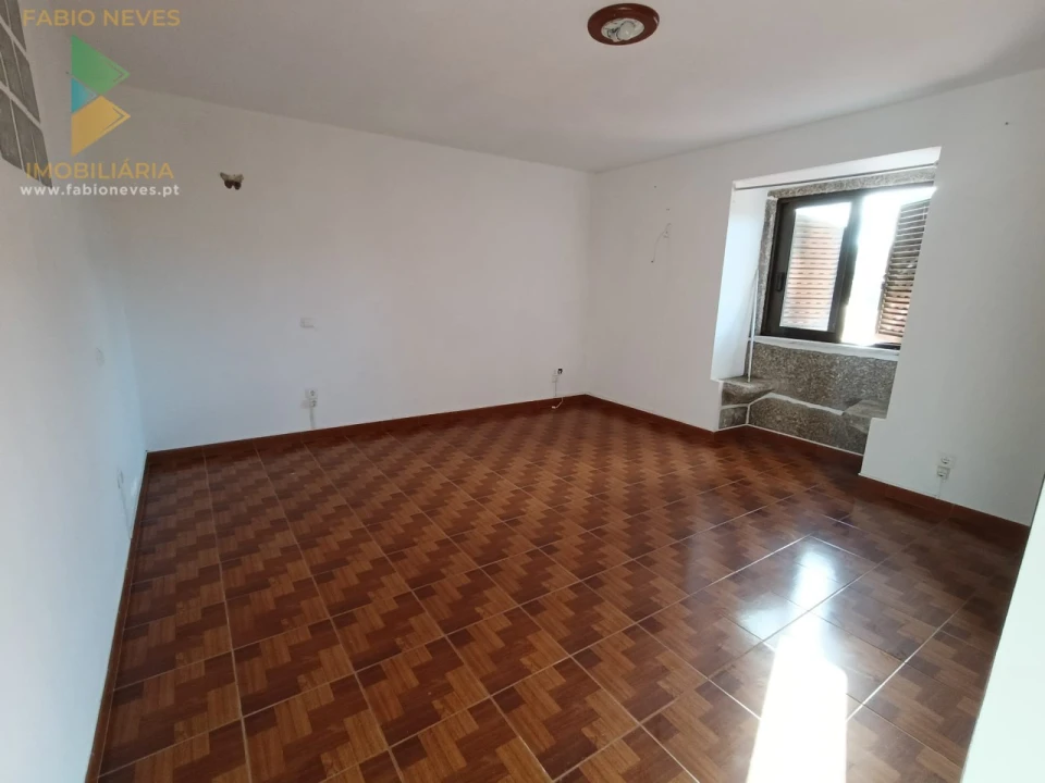 Quinta T3 para Venda em Beiral do Lima Foto 12