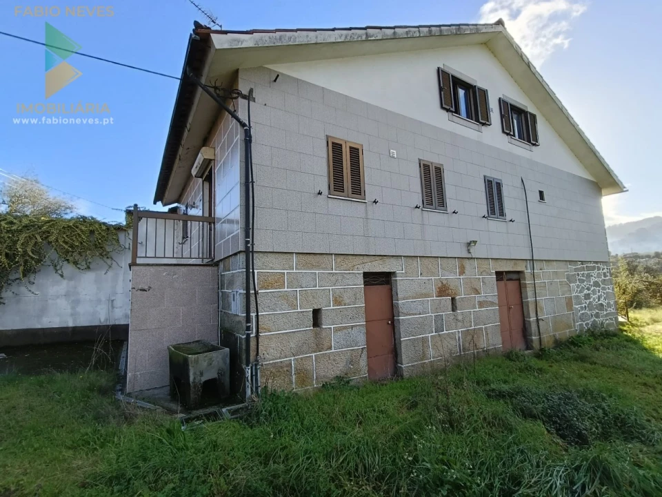 Quinta T3 para Venda em Beiral do Lima Foto 1