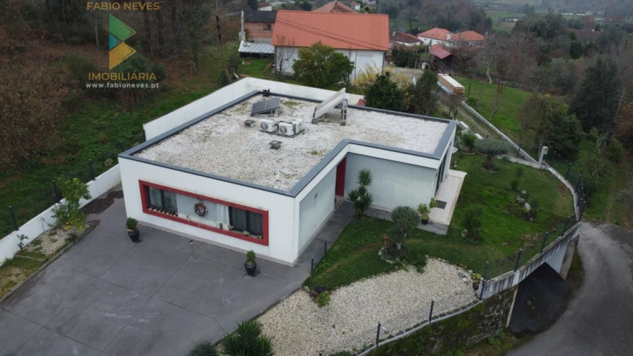Moradia T2 para Venda em Souto e Tabaçô