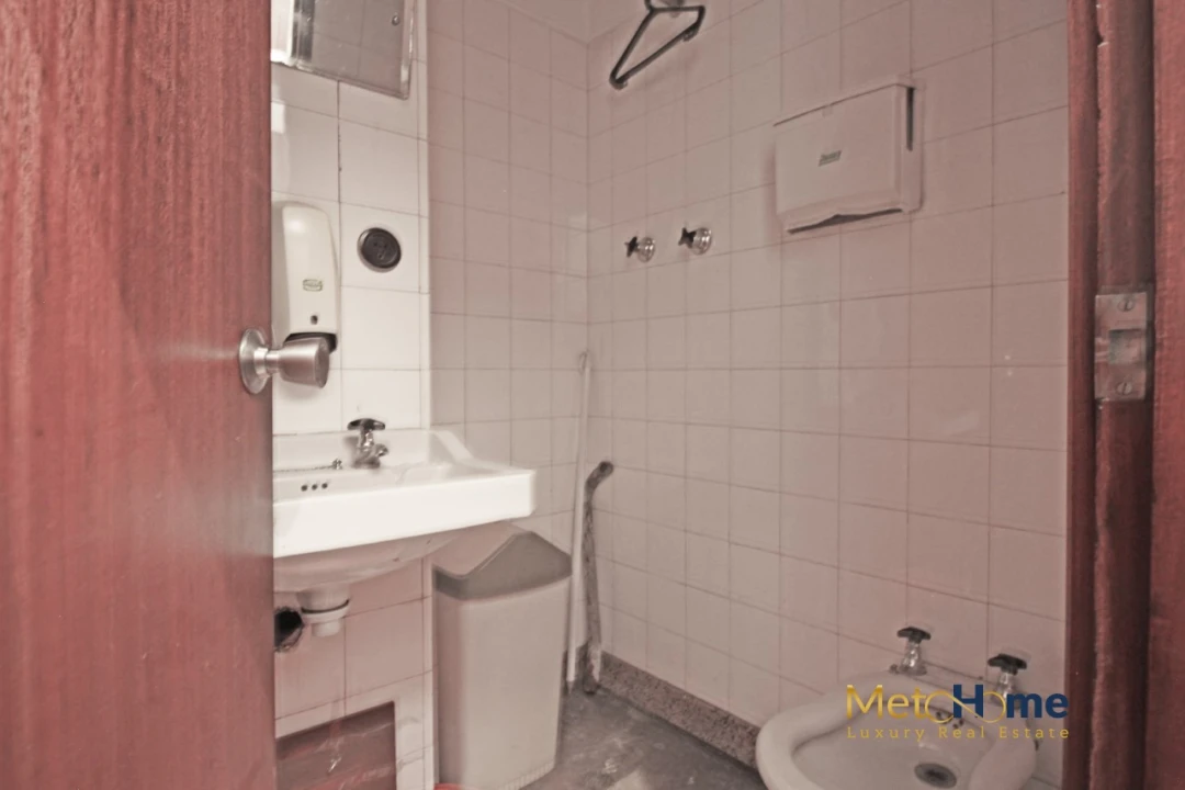 Loja para Arrendamento em Lordelo do Ouro e Massarelos Foto 41