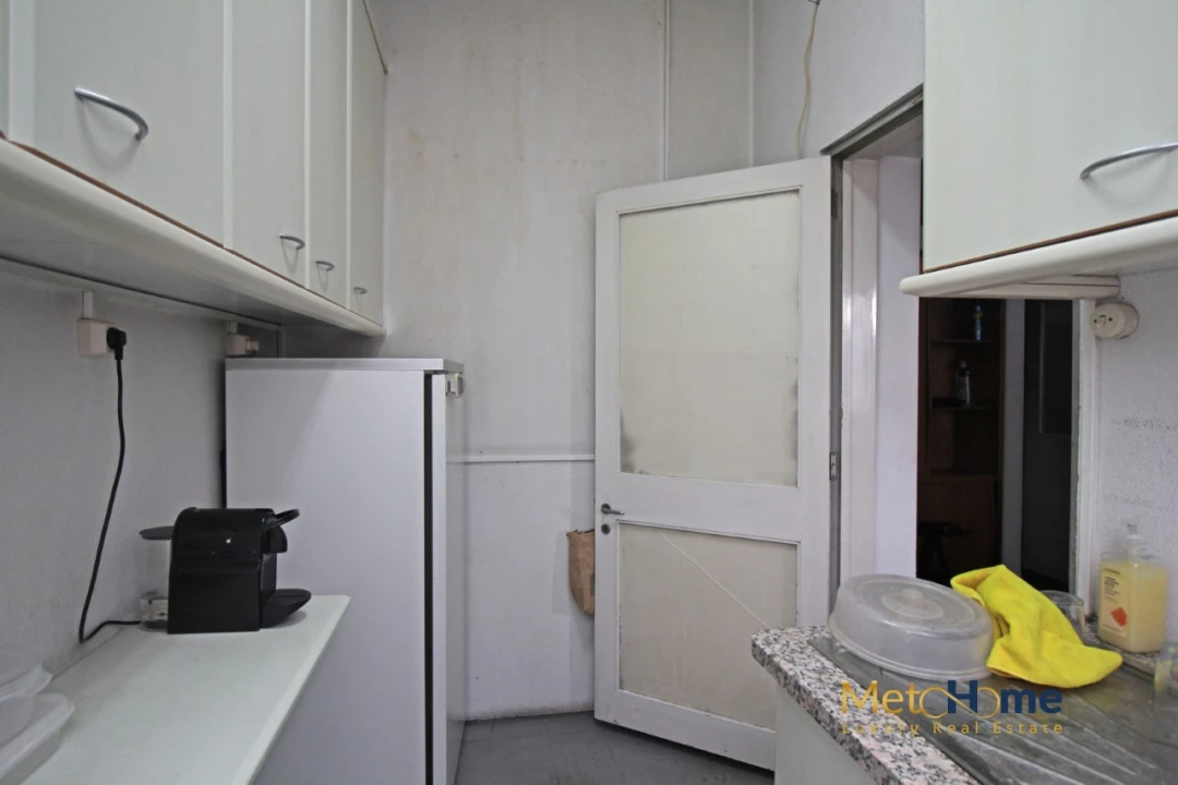 Loja para Arrendamento em Lordelo do Ouro e Massarelos Foto 13