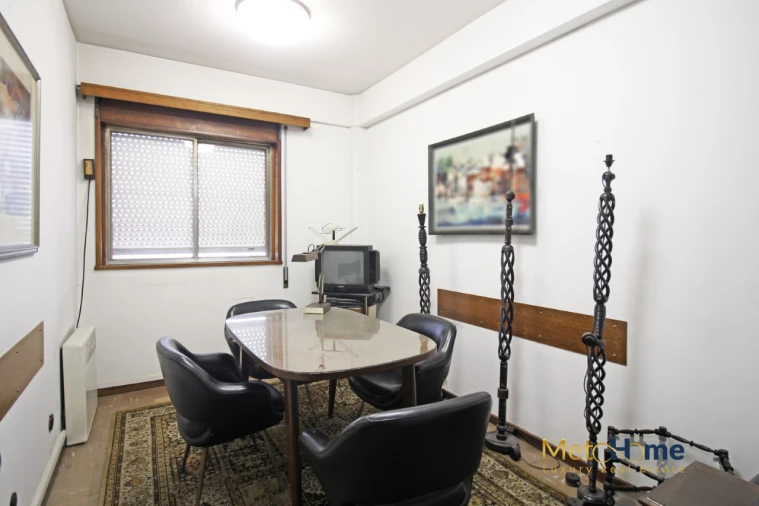 Loja para Arrendamento em Lordelo do Ouro e Massarelos Foto 39