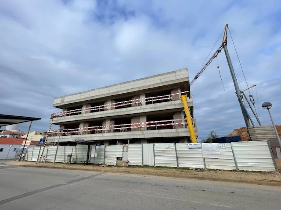 Apartamento T3 para Venda em Mexilhoeira Grande Foto 9