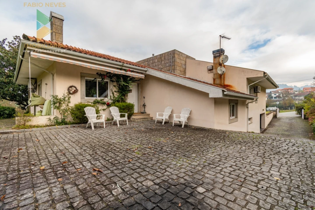 Moradia T3 para Venda em Guilhadeses e Santar Foto 45