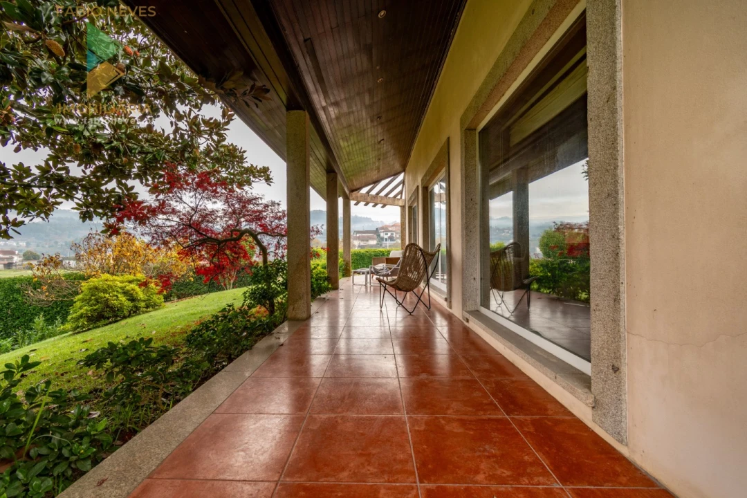 Moradia T3 para Venda em Guilhadeses e Santar Foto 49