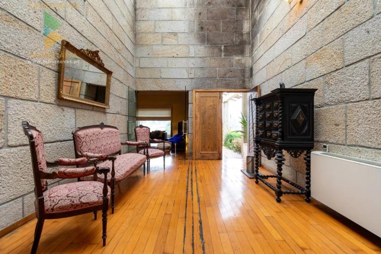 Moradia T3 para Venda em Guilhadeses e Santar Foto 14