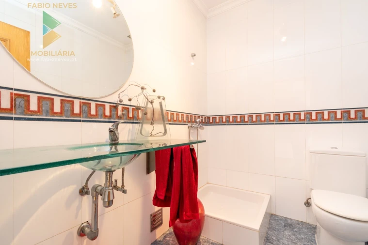 Moradia T3 para Venda em Guilhadeses e Santar Foto 15