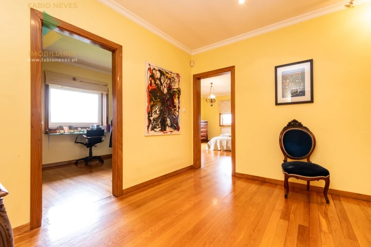 Moradia T3 para Venda em Guilhadeses e Santar Foto 25