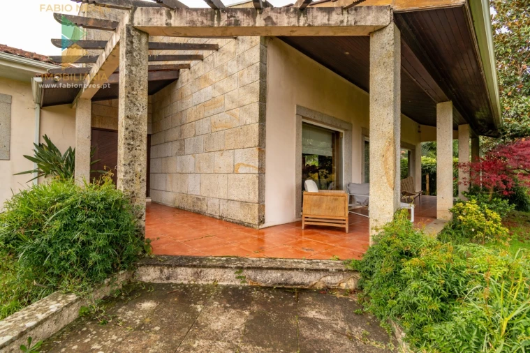 Moradia T3 para Venda em Guilhadeses e Santar Foto 53