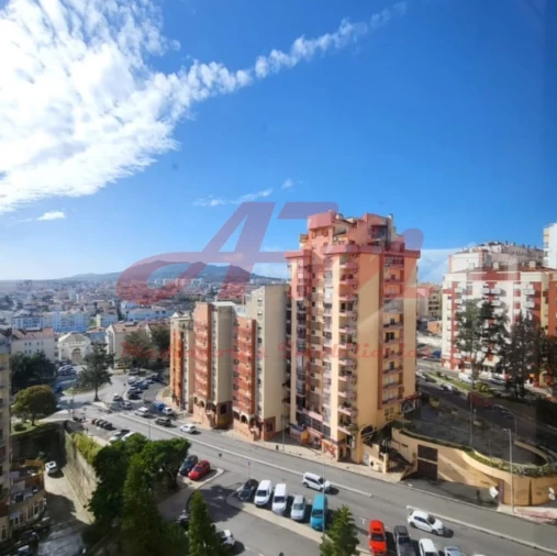 Apartamento T2 para Venda em Algueirão-Mem Martins Foto 1