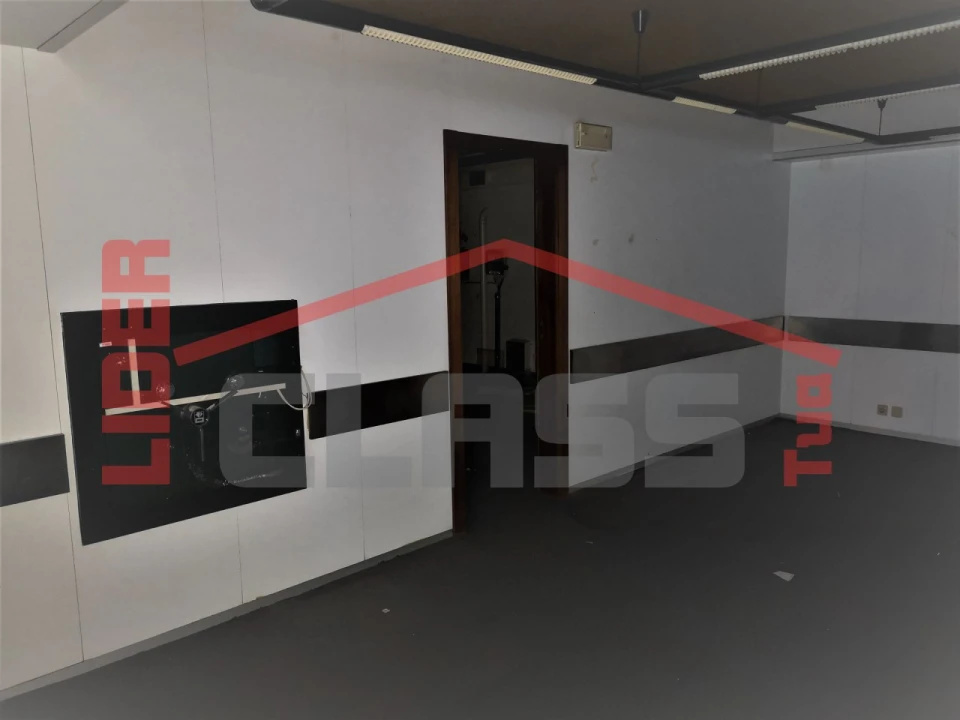 Loja para Venda em Freixo de Espada a Cinta e Mazouco Foto 7