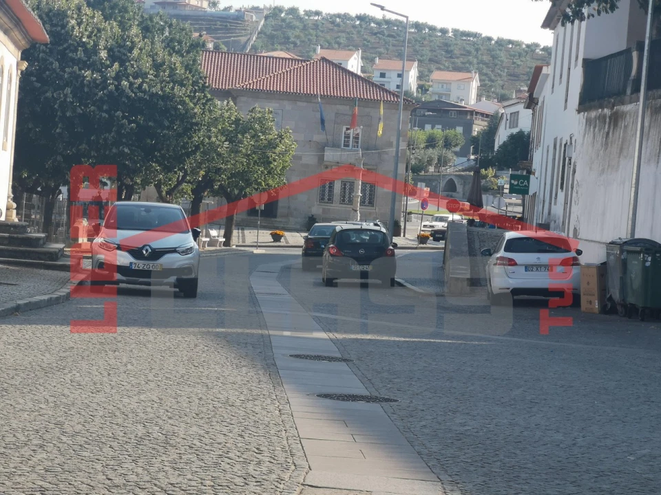 Loja para Venda em Freixo de Espada a Cinta e Mazouco Foto 43