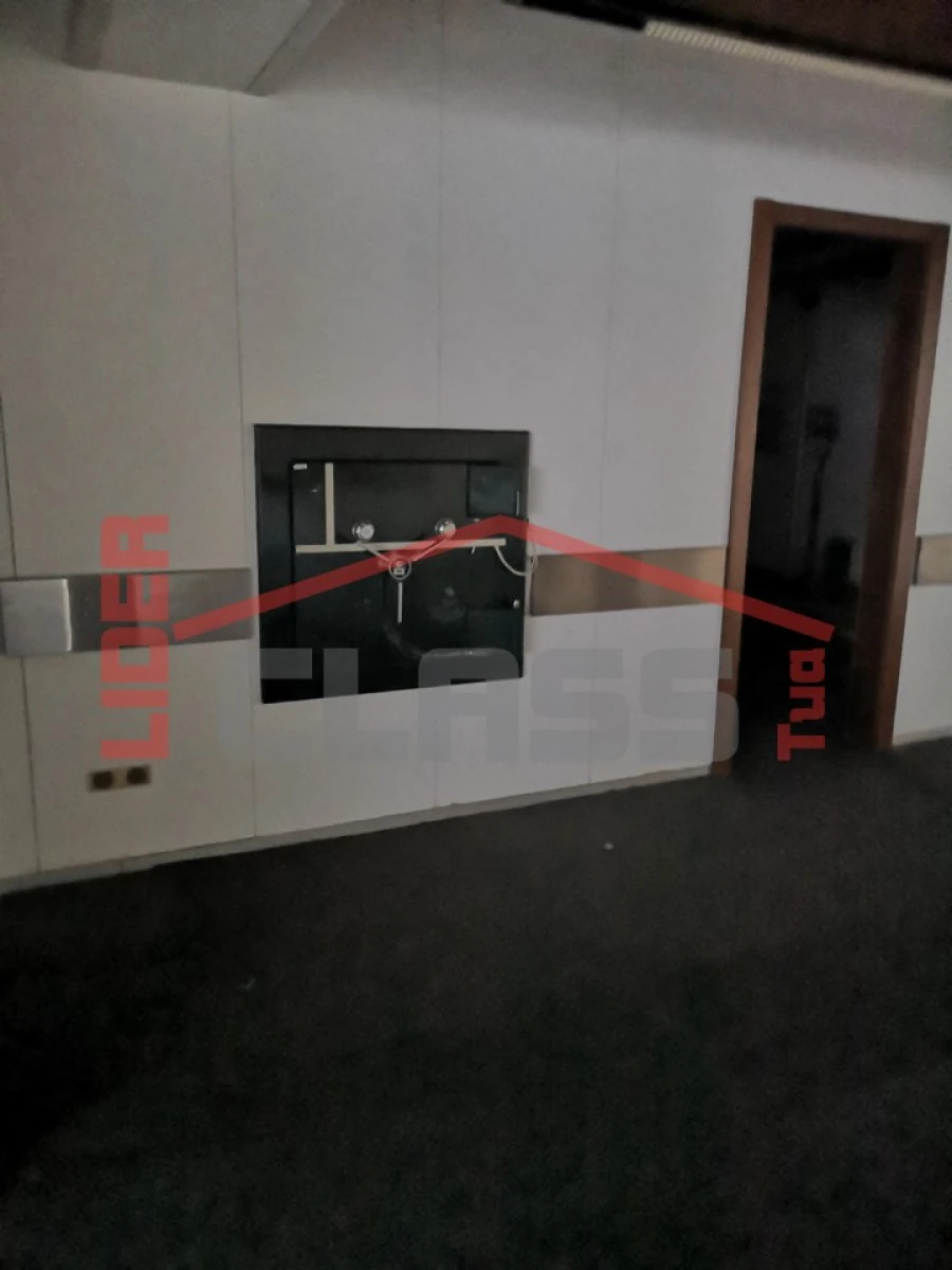 Loja para Venda em Freixo de Espada a Cinta e Mazouco Foto 31