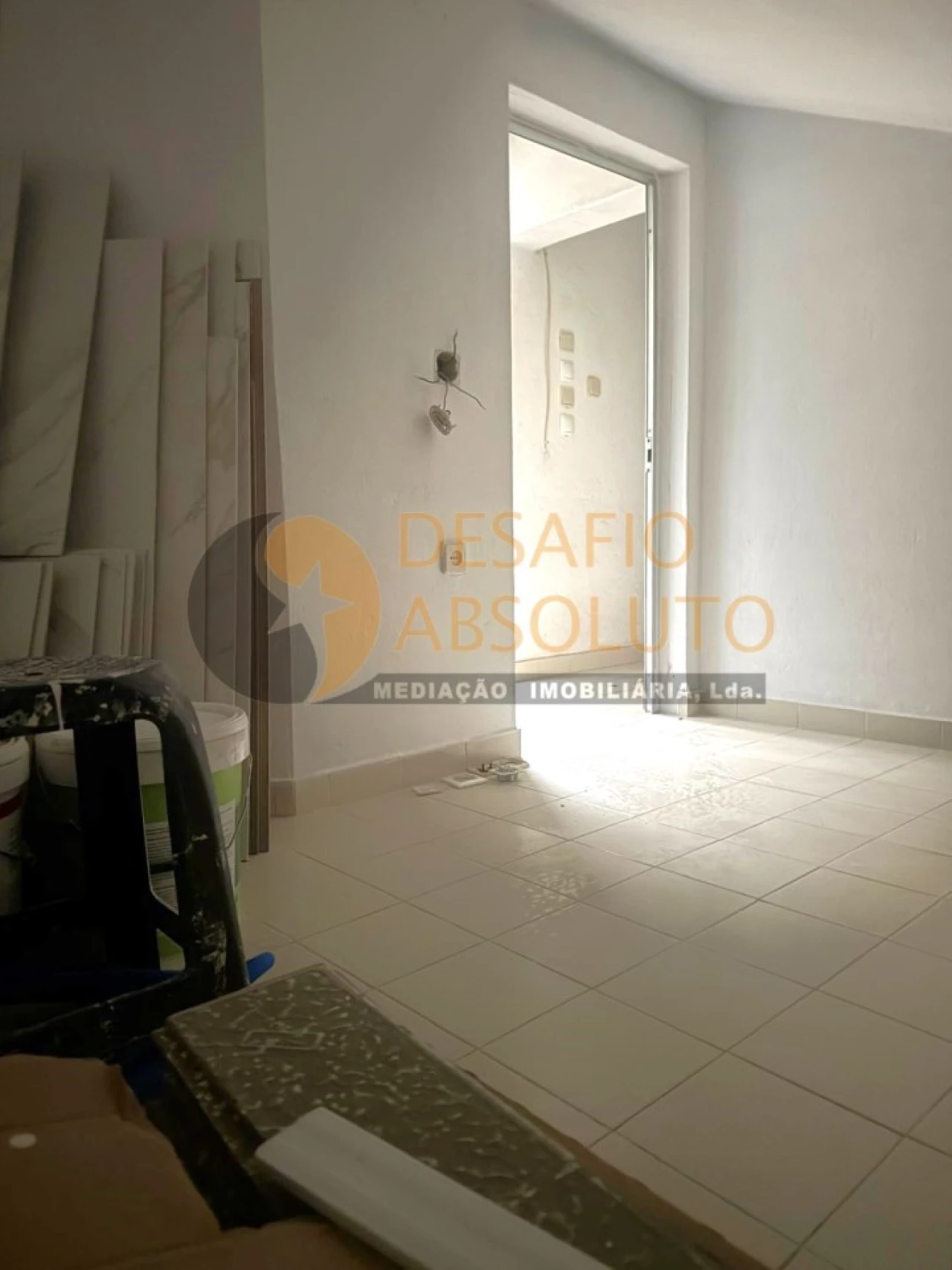 Apartamento T3 para Venda em Moita Foto 32