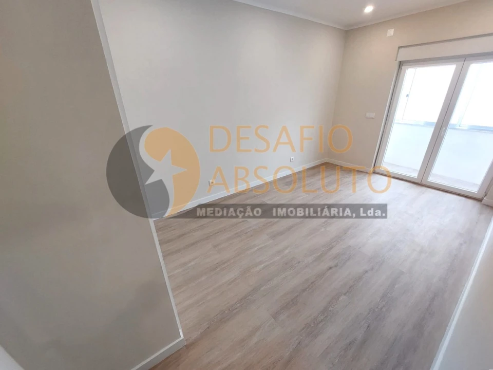 Apartamento T3 para Venda em Moita Foto 14