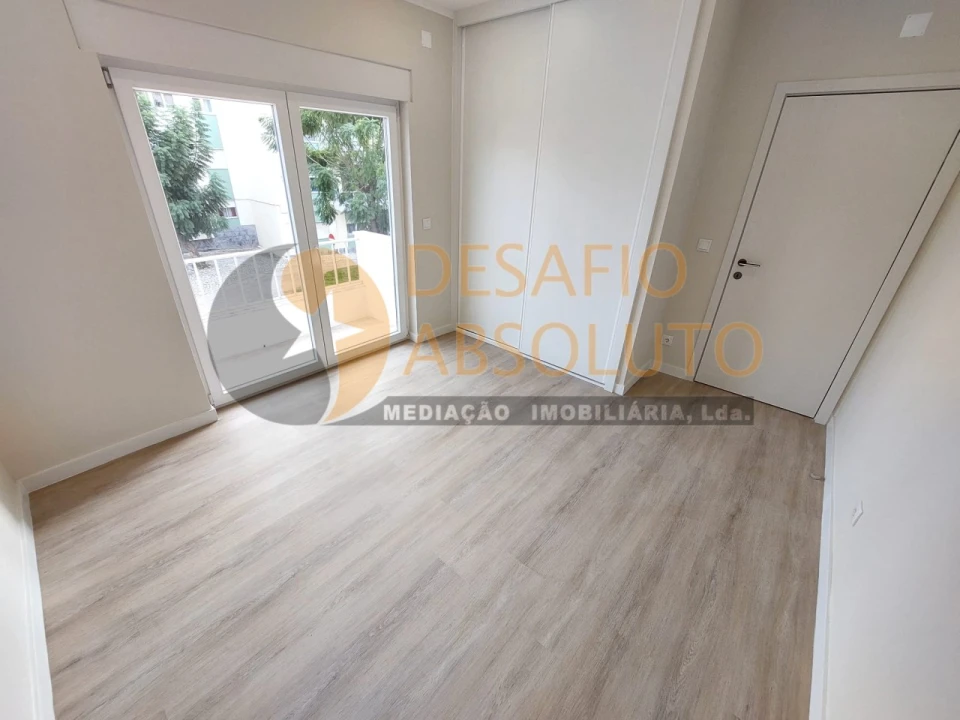 Apartamento T3 para Venda em Moita Foto 24