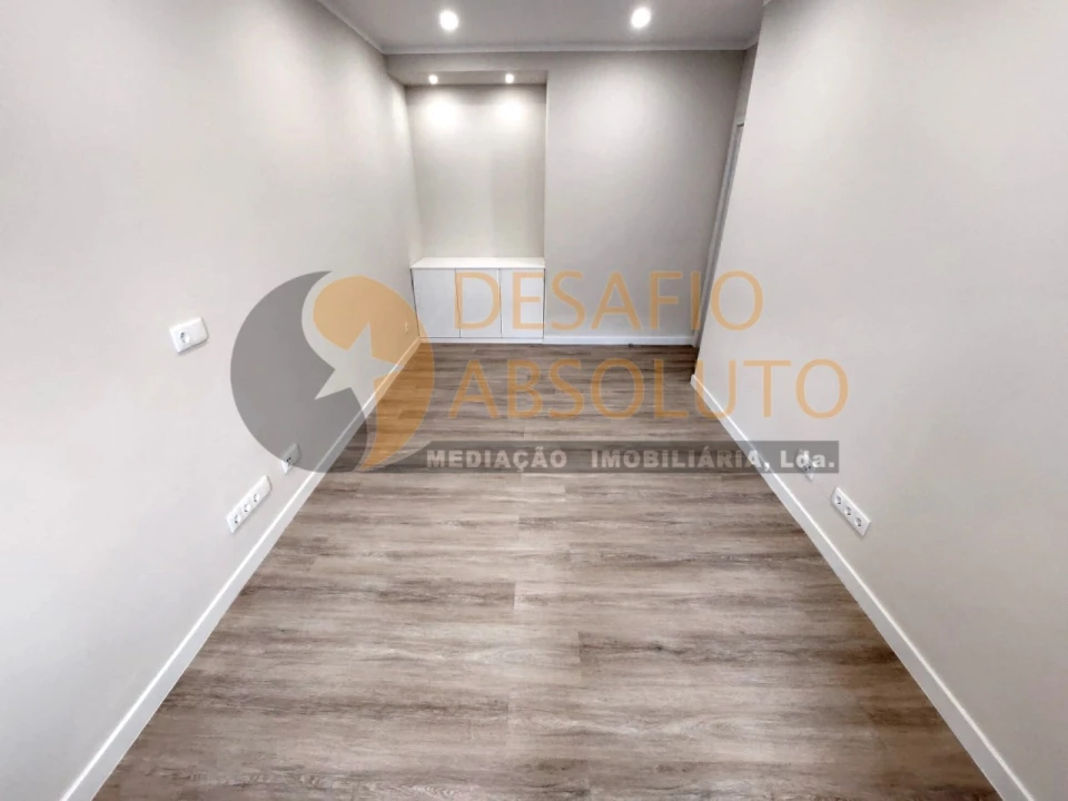 Apartamento T3 para Venda em Moita Foto 4