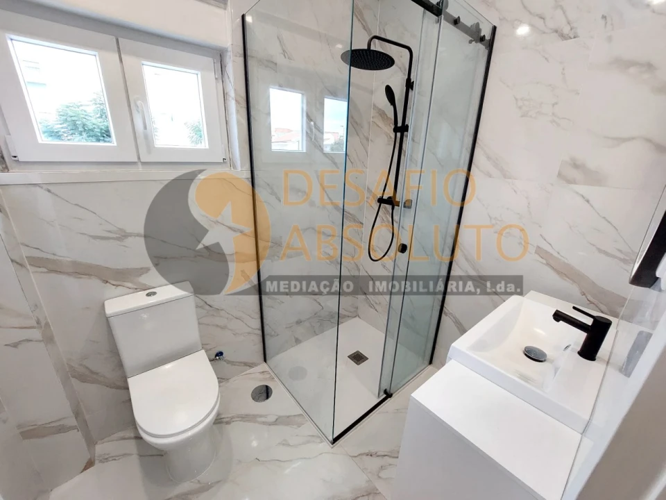 Apartamento T3 para Venda em Moita Foto 25