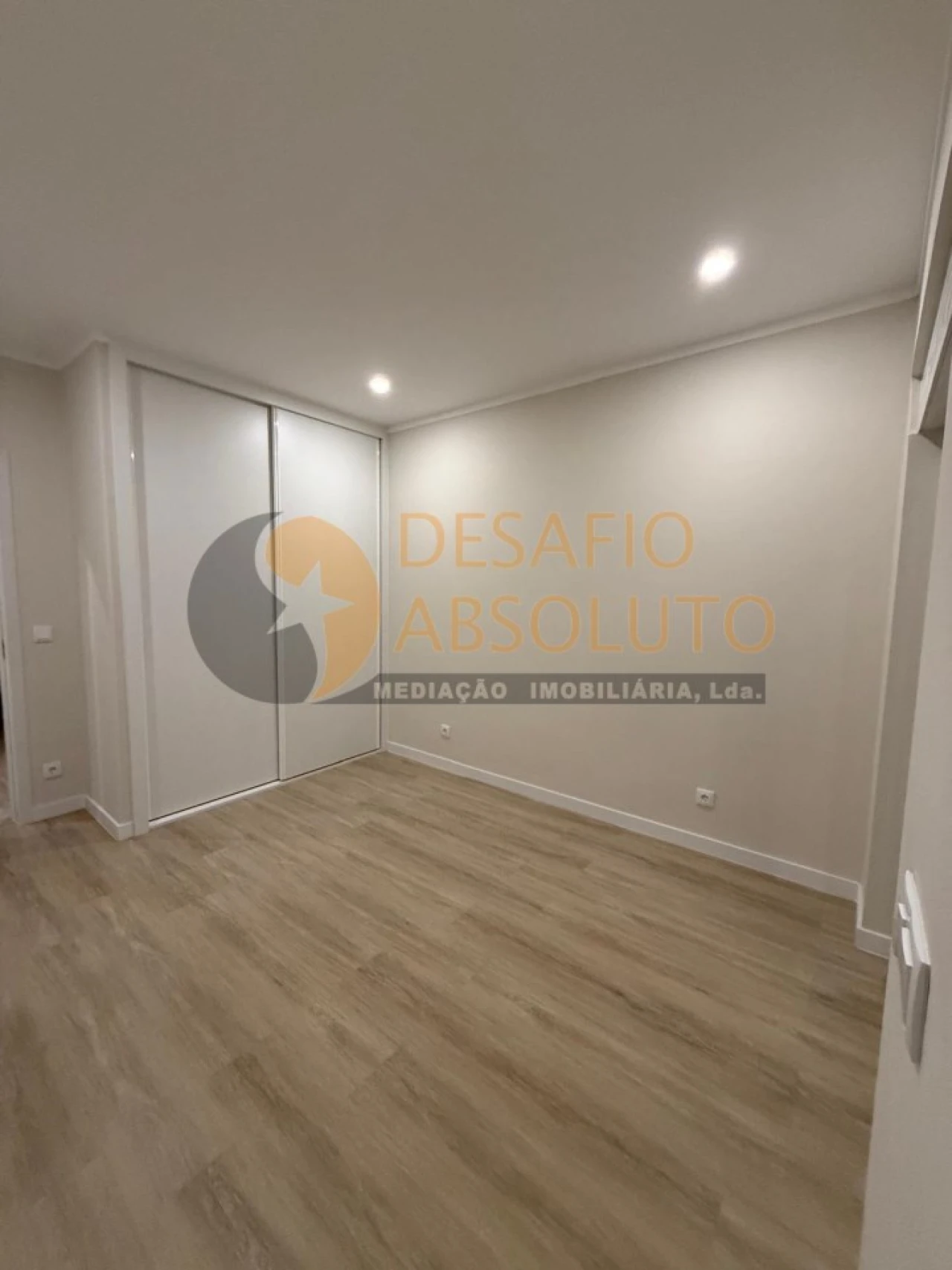 Apartamento T3 para Venda em Moita Foto 18