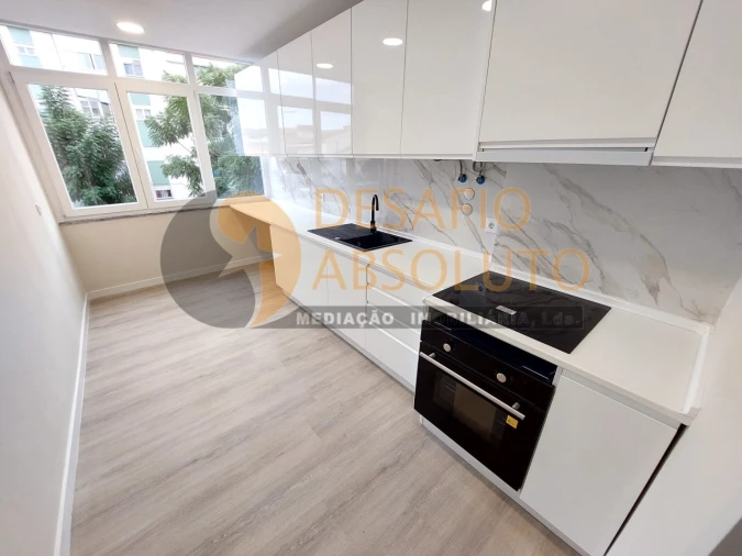 Apartamento T3 para Venda em Moita Foto 2