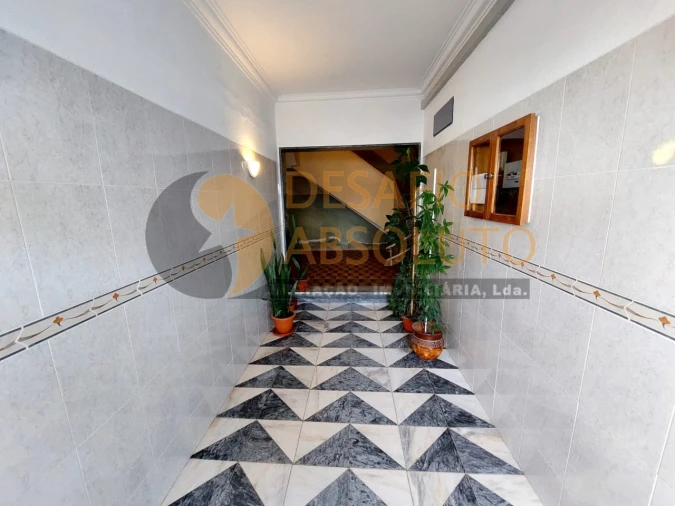 Apartamento T3 para Venda em Moita Foto 34