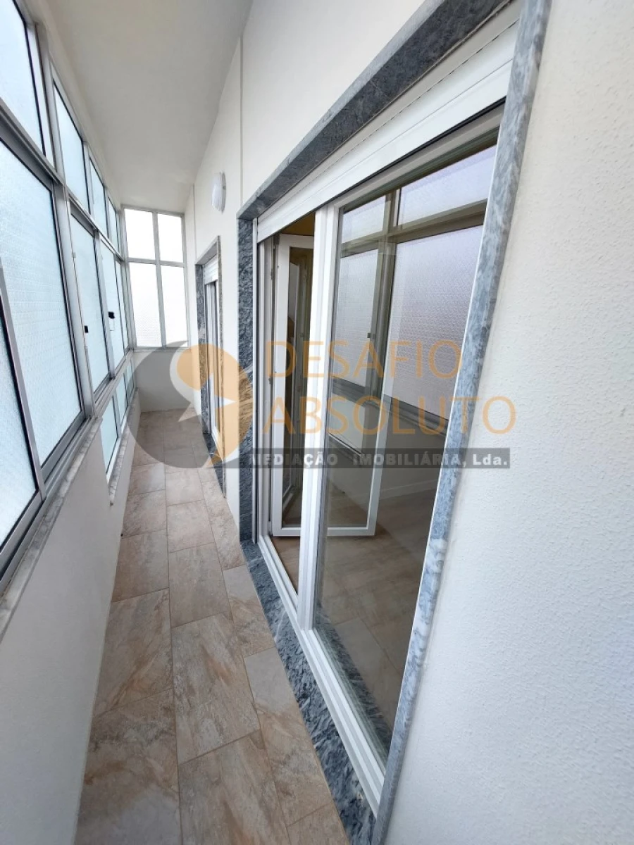 Apartamento T3 para Venda em Moita Foto 21