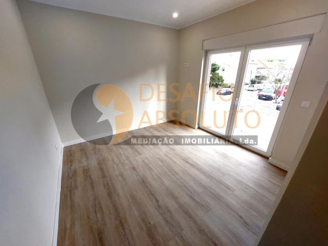 Apartamento T3 para Venda em Moita Foto 22