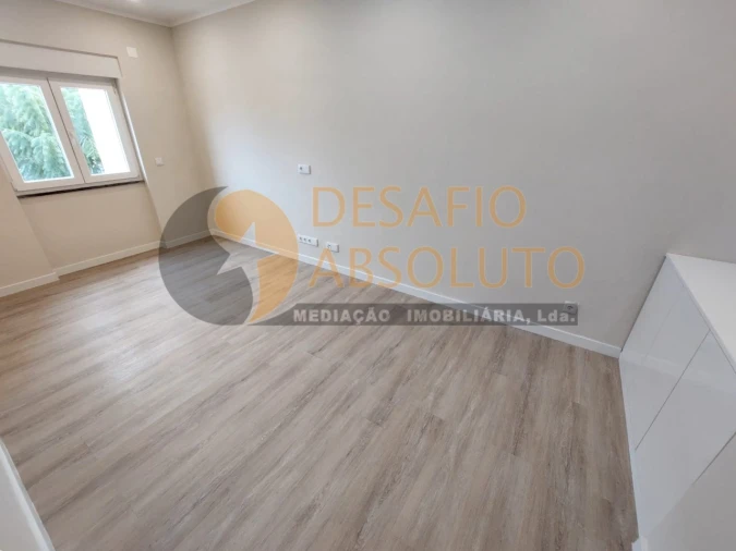 Apartamento T3 para Venda em Moita Foto 8
