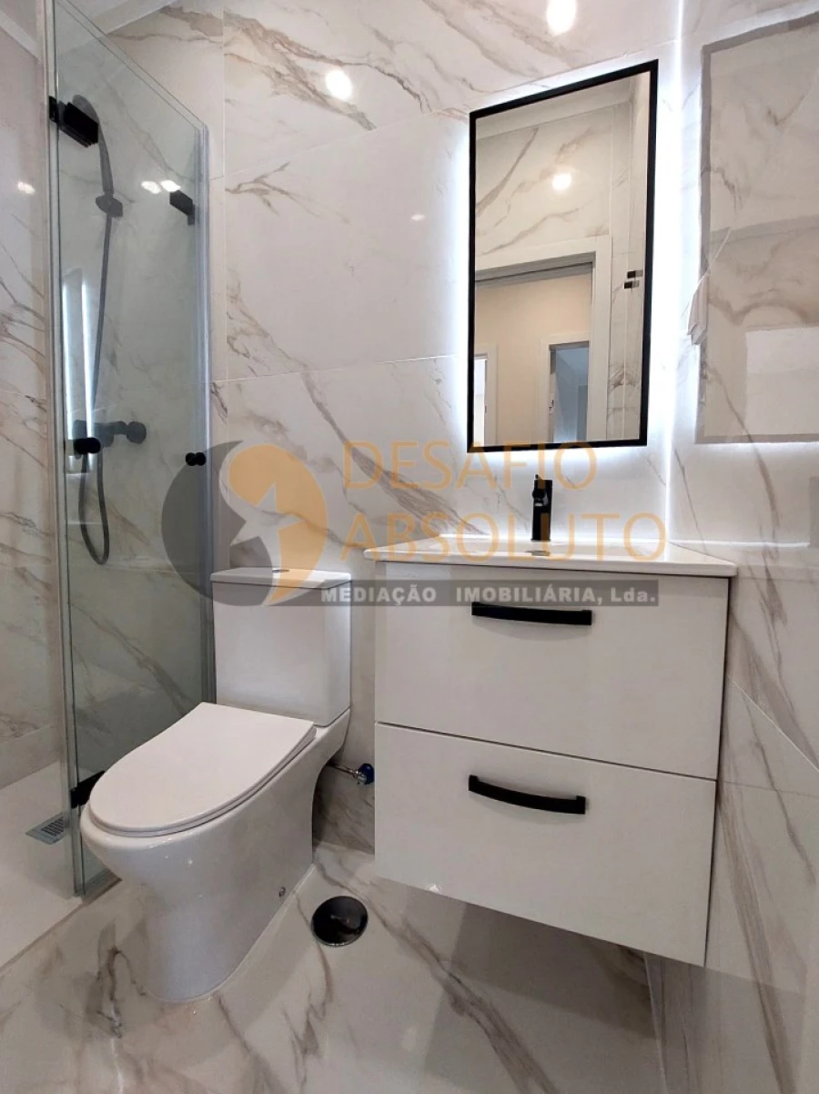 Apartamento T3 para Venda em Moita Foto 28