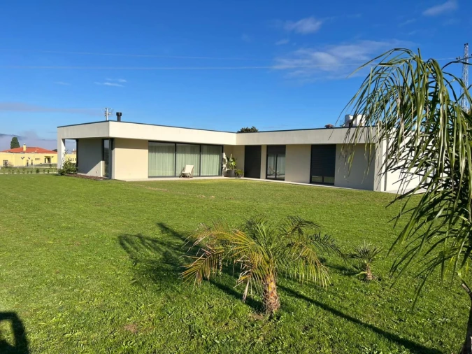 Moradia T4 para Venda em Reboreda e Nogueira Foto 25