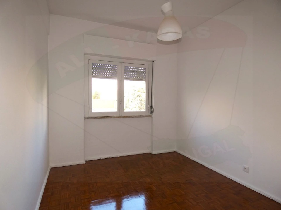 Apartamento T2 para Venda em Venteira Foto 7