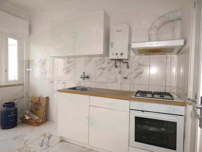 Apartamento T2 para Venda em Venteira Foto 2