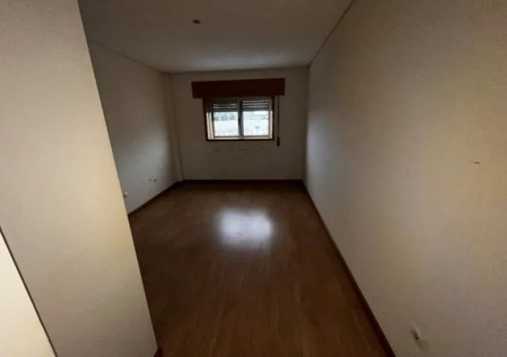 Apartamento T3 para Venda em Bonfim Foto 5