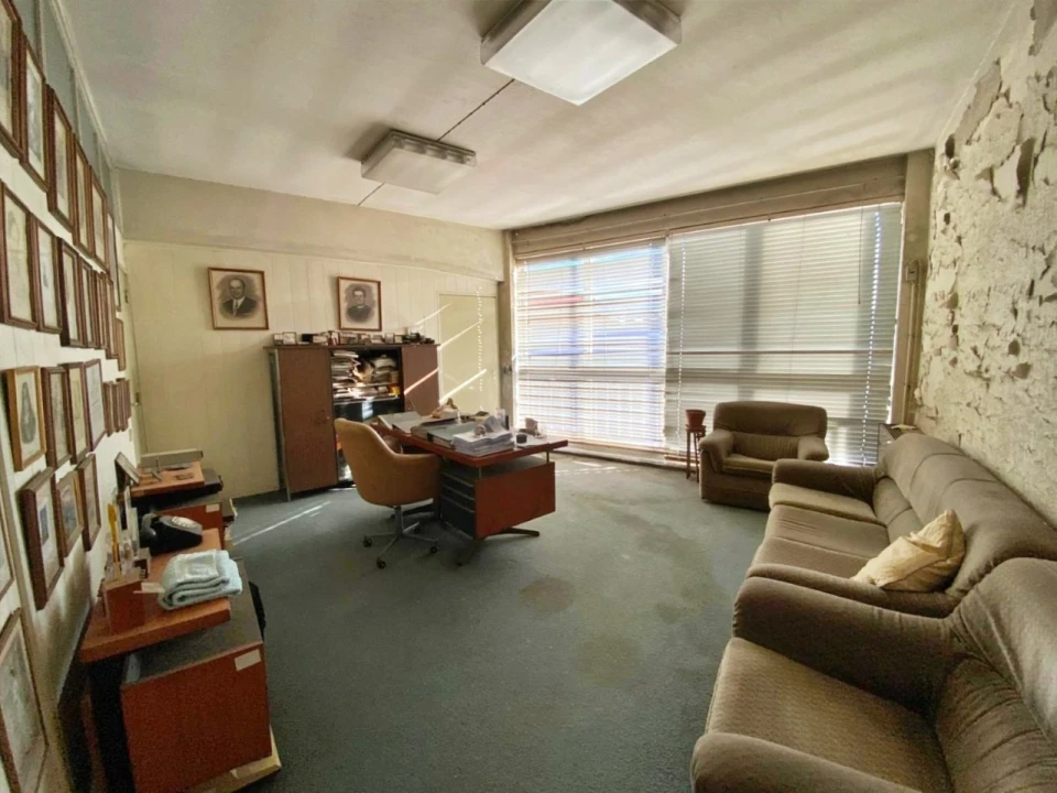 Prédio para Arrendamento em Vilar de Pinheiro Foto 8