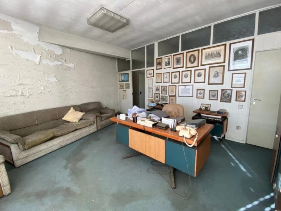 Prédio para Arrendamento em Vilar de Pinheiro Foto 9