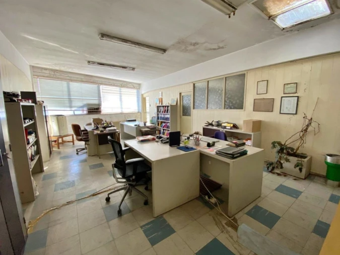 Prédio para Arrendamento em Vilar de Pinheiro Foto 7