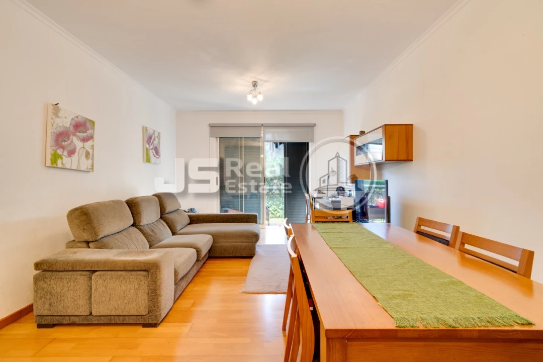 Apartamento T2 para Venda em Santo Antonio Foto 4