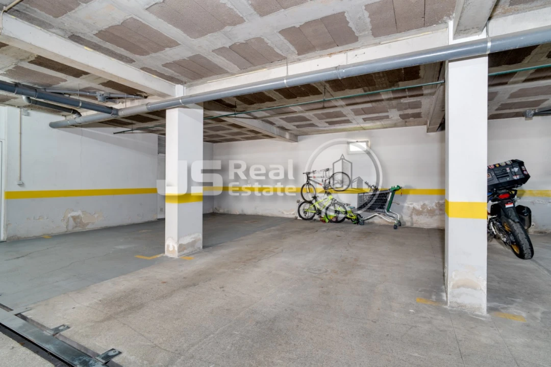 Apartamento T2 para Venda em Santo Antonio Foto 18