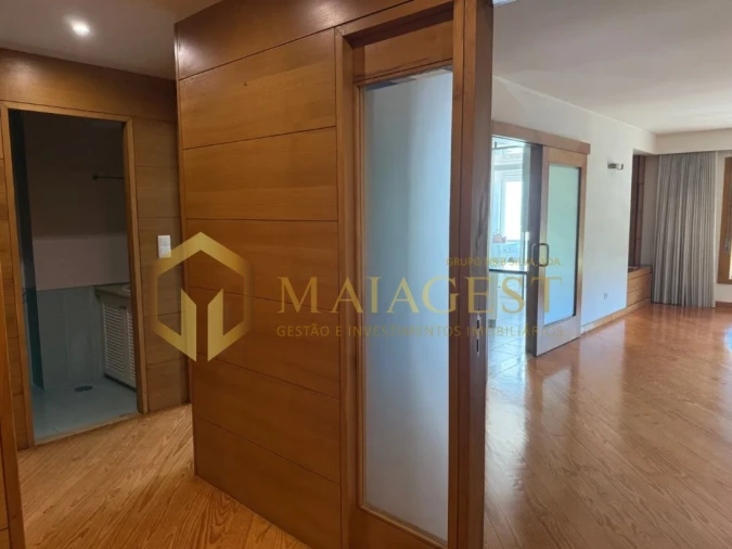 Apartamento T2 para Arrendamento em Aguas Santas Foto 3