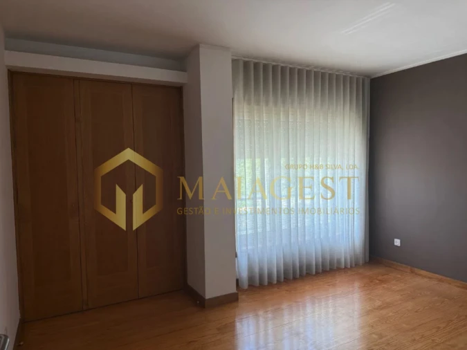 Apartamento T2 para Arrendamento em Aguas Santas Foto 4