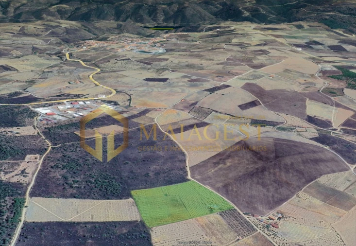 Quinta T3 para Venda em Freixo de Espada a Cinta e Mazouco Foto 37