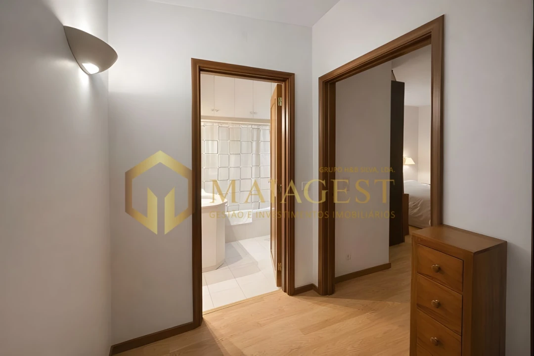 Apartamento T2 para Arrendamento em Cedofeita, Santo Ildefonso, Sé, Miragaia, São Nicolau e Vitória Foto 18