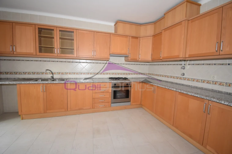 Apartamento T3 para Venda em São João Baptista Foto 3